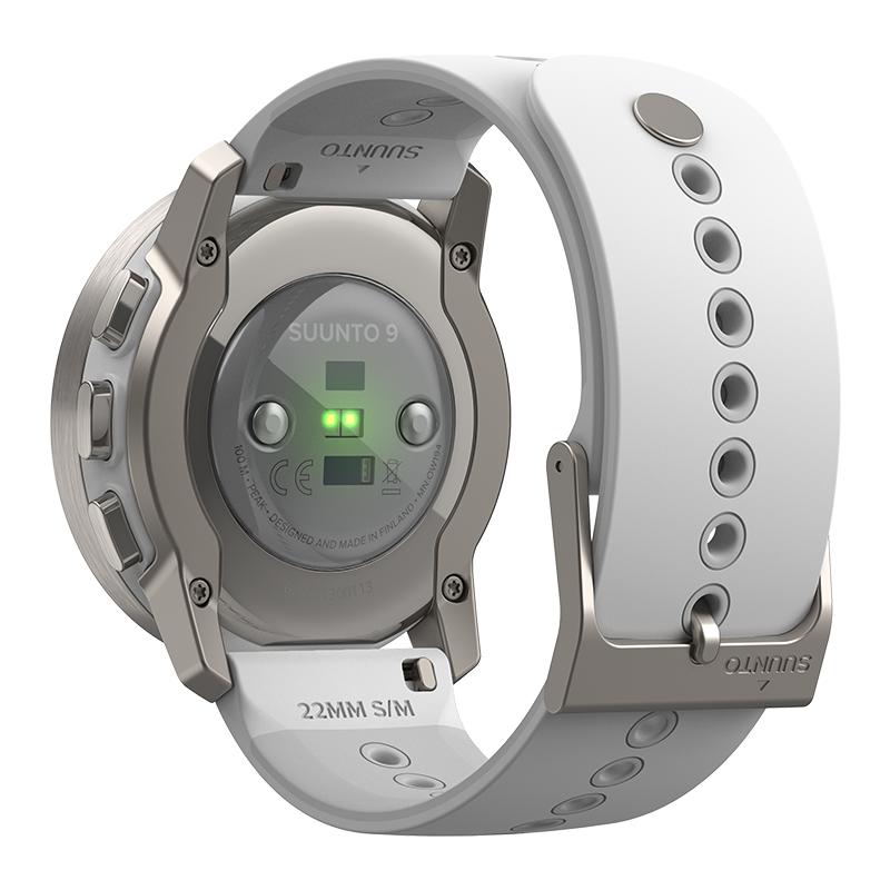 SUUNTO 9 Peak Sports Watch - Birch White Titanium Universal
