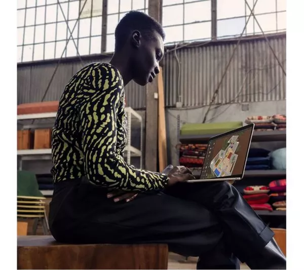 APPLE MacBook Air 13.6 (2024) - M3 512 GB SSD Space Grey