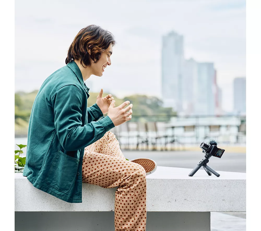 SONY ZV-1 II High Performance Compact Vlogging Camera - Black - Image 4