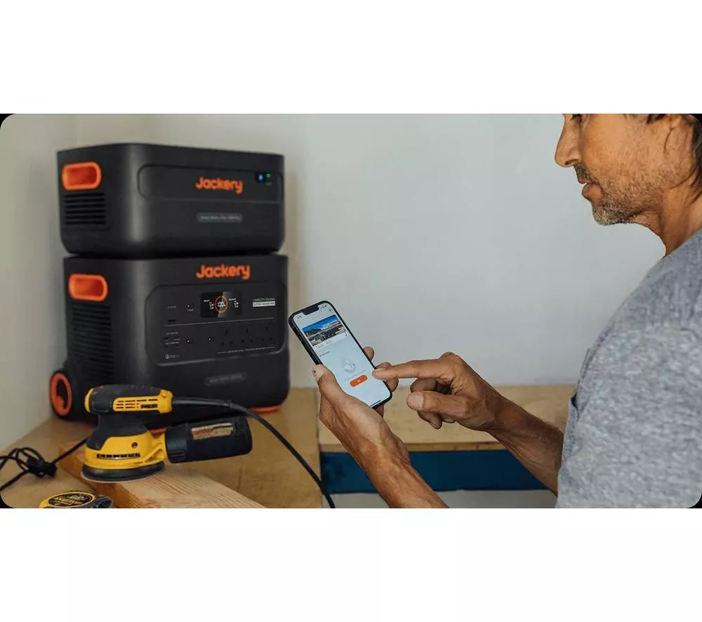 JACKERY Explorer 2000 Plus Portable Power Station