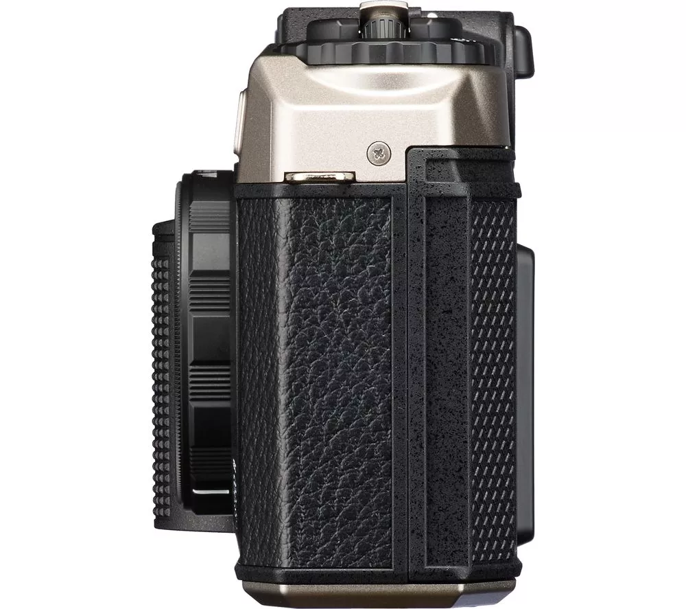 PENTAX 17 Compact Film Camera - Black - Image 6