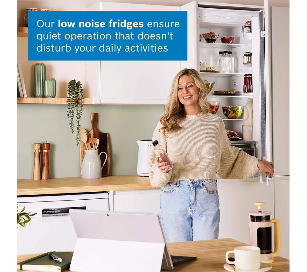 BOSCH Series 2 KIN96NSE0G Integrated 60/40 Fridge Freezer - Sliding Hinge