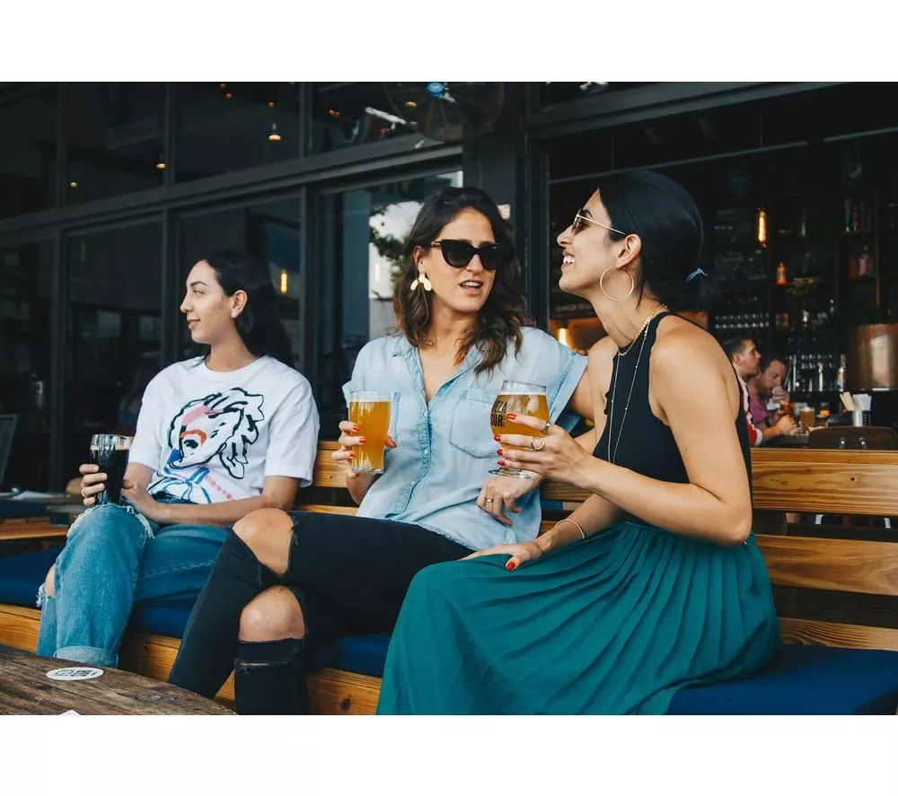 RINGCONN Gen 2 Smart Ring - Royal Gold, Size 8 - Image 4