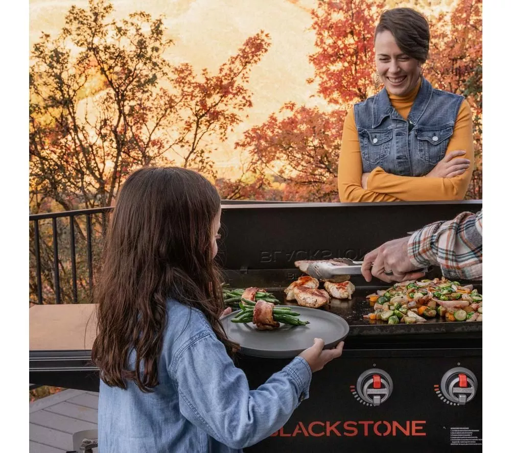 BLACKSTONE 2149EU 36" Gas BBQ with Hard Cover - Black - Image 2