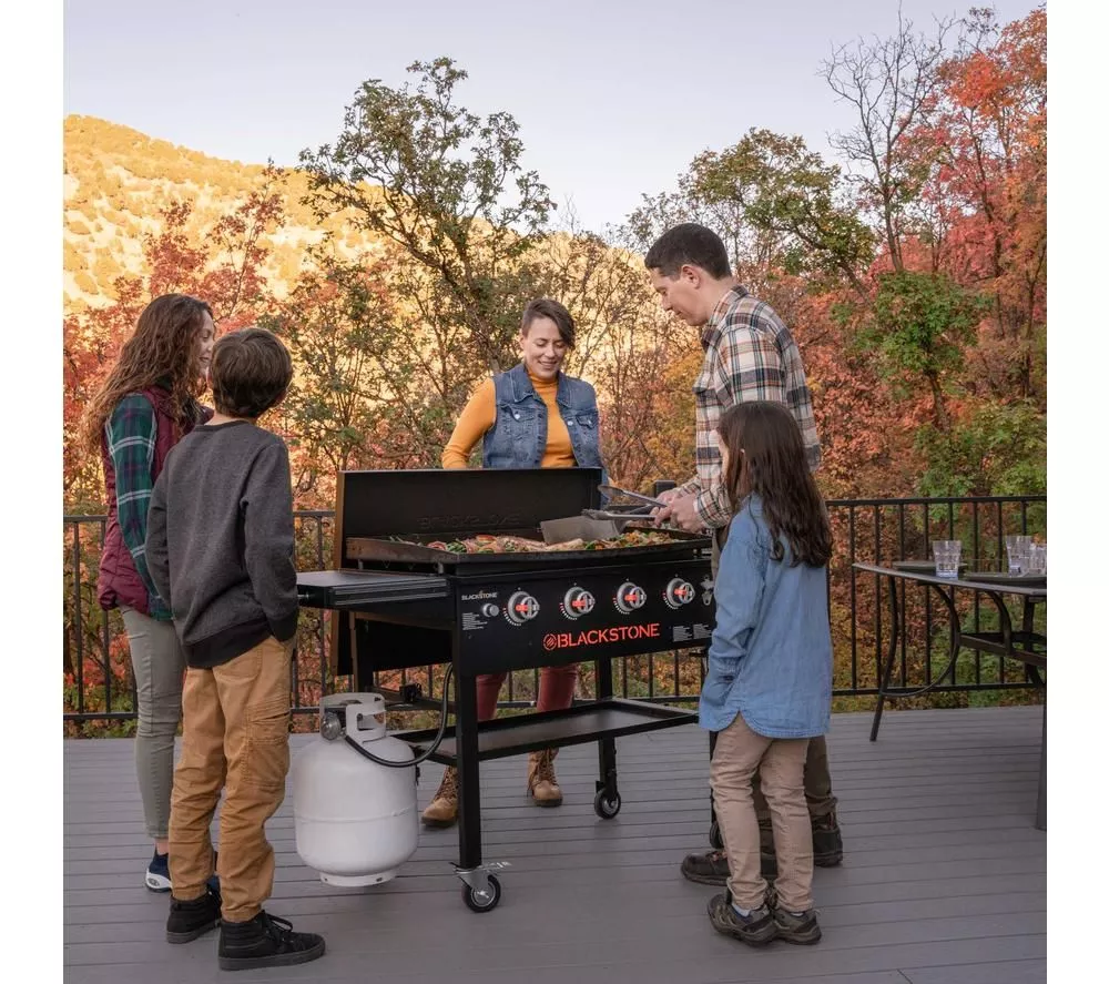 BLACKSTONE 2149EU 36" Gas BBQ with Hard Cover - Black - Image 4