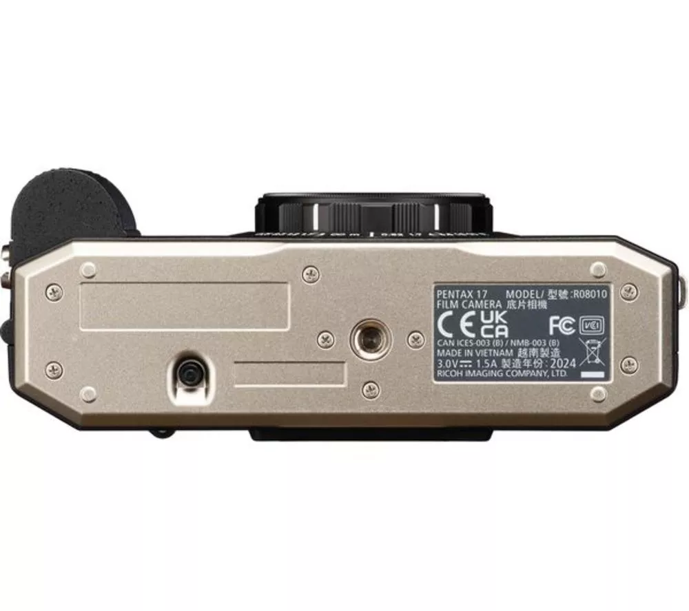 PENTAX 17 Compact Film Camera with Kodak Film - Pack of 10 - Image 7