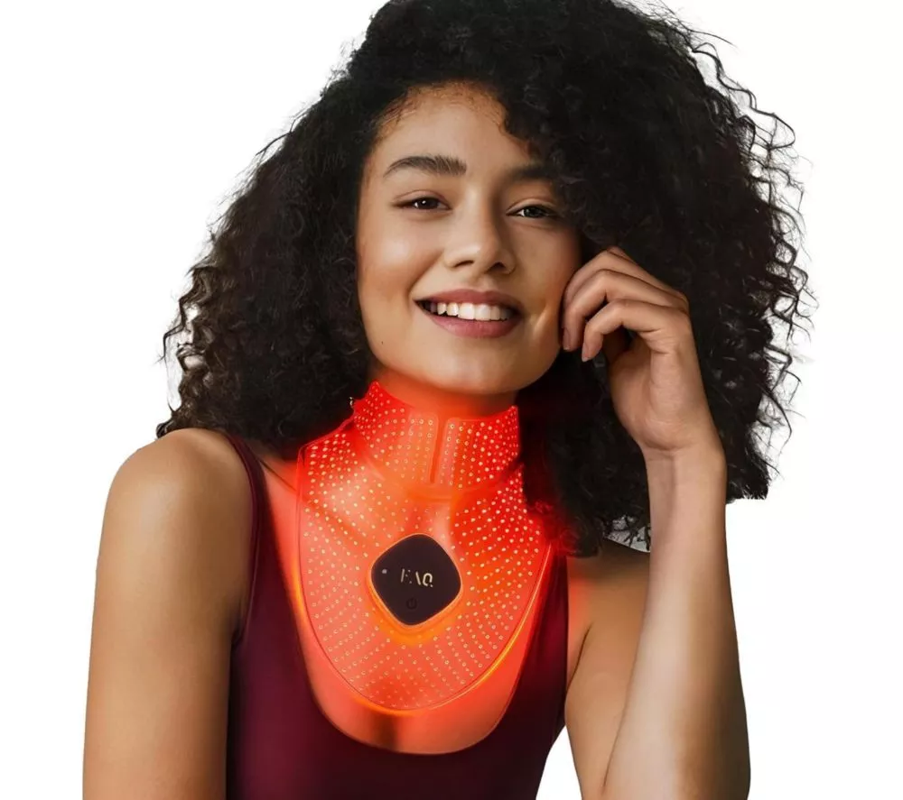 FOREO FAQ 211 Neck & Decollete LED Mask - Image 3