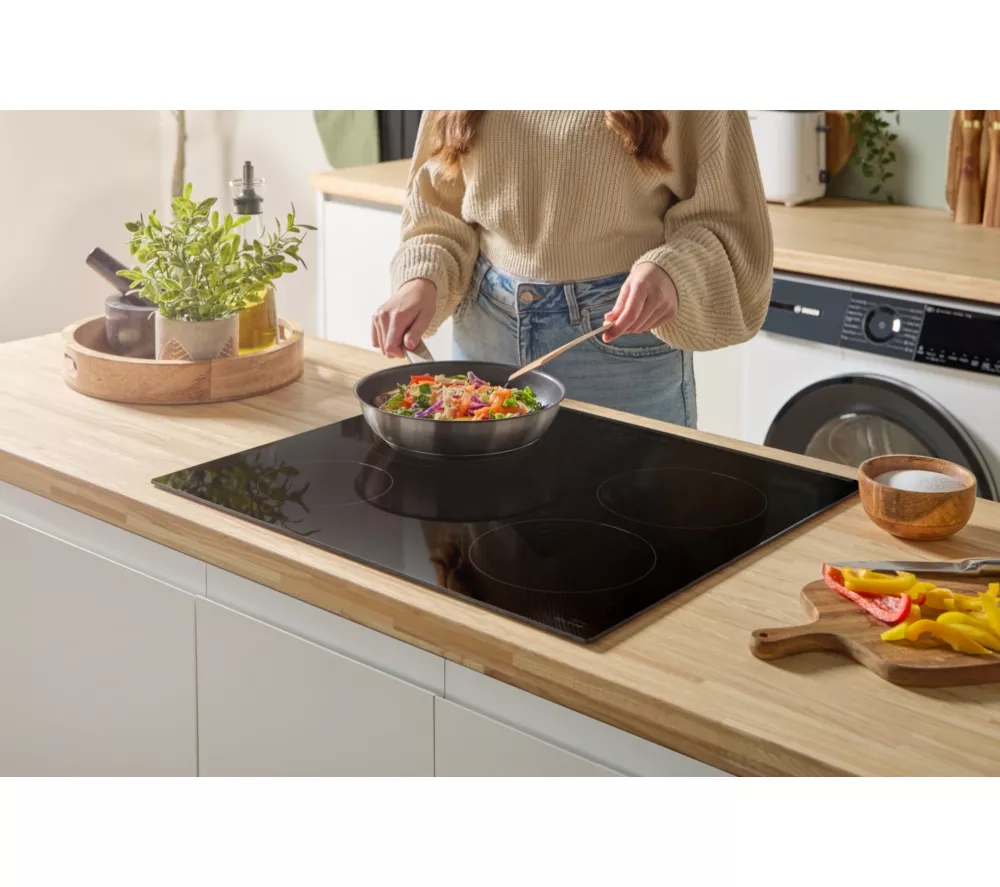 BOSCH Series 4 PIE631BB5E 59 cm Electric Induction Hob - Black