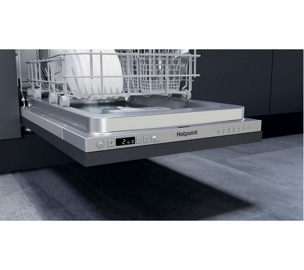 HOTPOINT HSIC 3M19 C UK N Slimline Fully Integrated Dishwasher