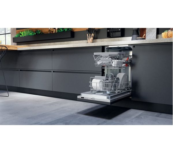 HOTPOINT HSIC 3M19 C UK N Slimline Fully Integrated Dishwasher
