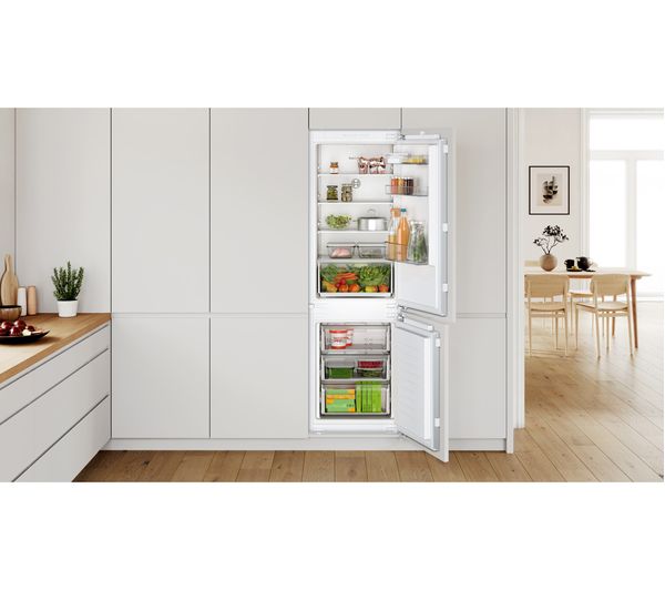 BOSCH Series 2 KIN86NFF0G Integrated 60 40 Fridge Freezer - Fixed Hinge